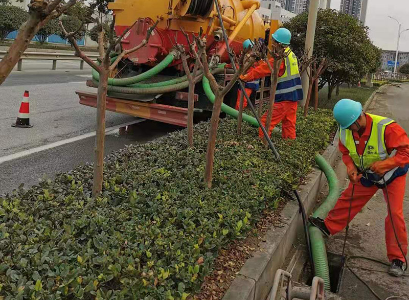 延吉市政管道清淤